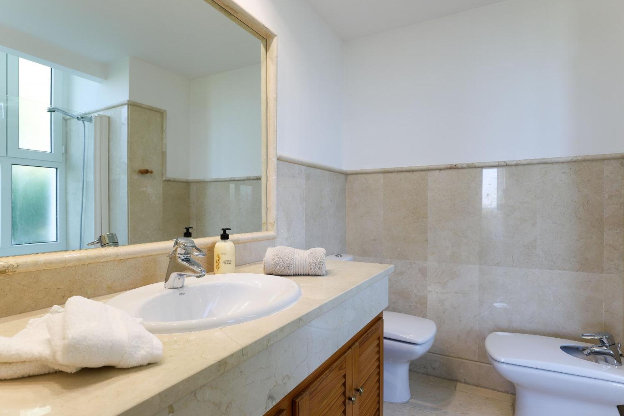 Frontline Ground Floor - Monteros Palm *
