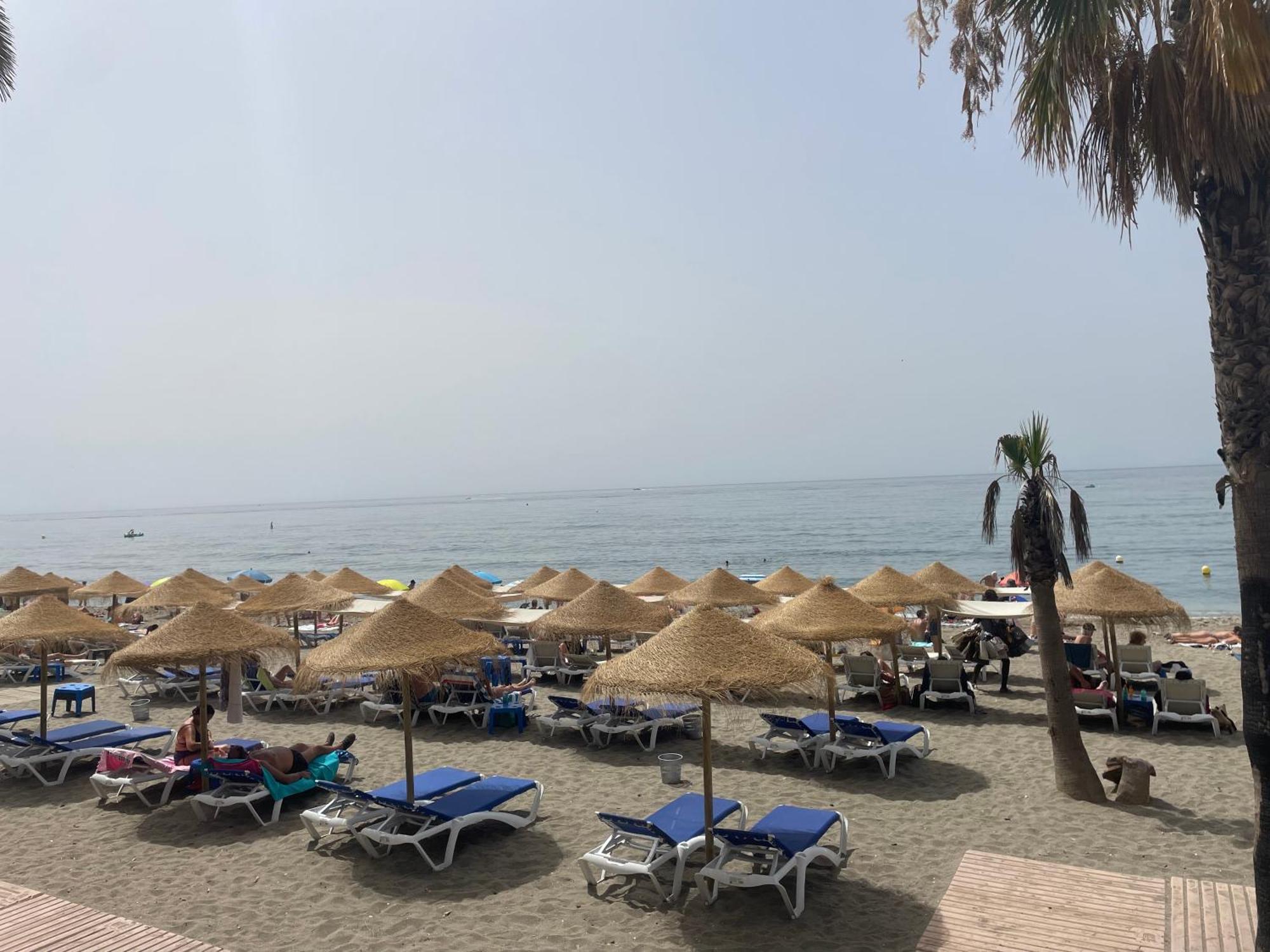 Centre Beachfront & Pool Apartment Marbella