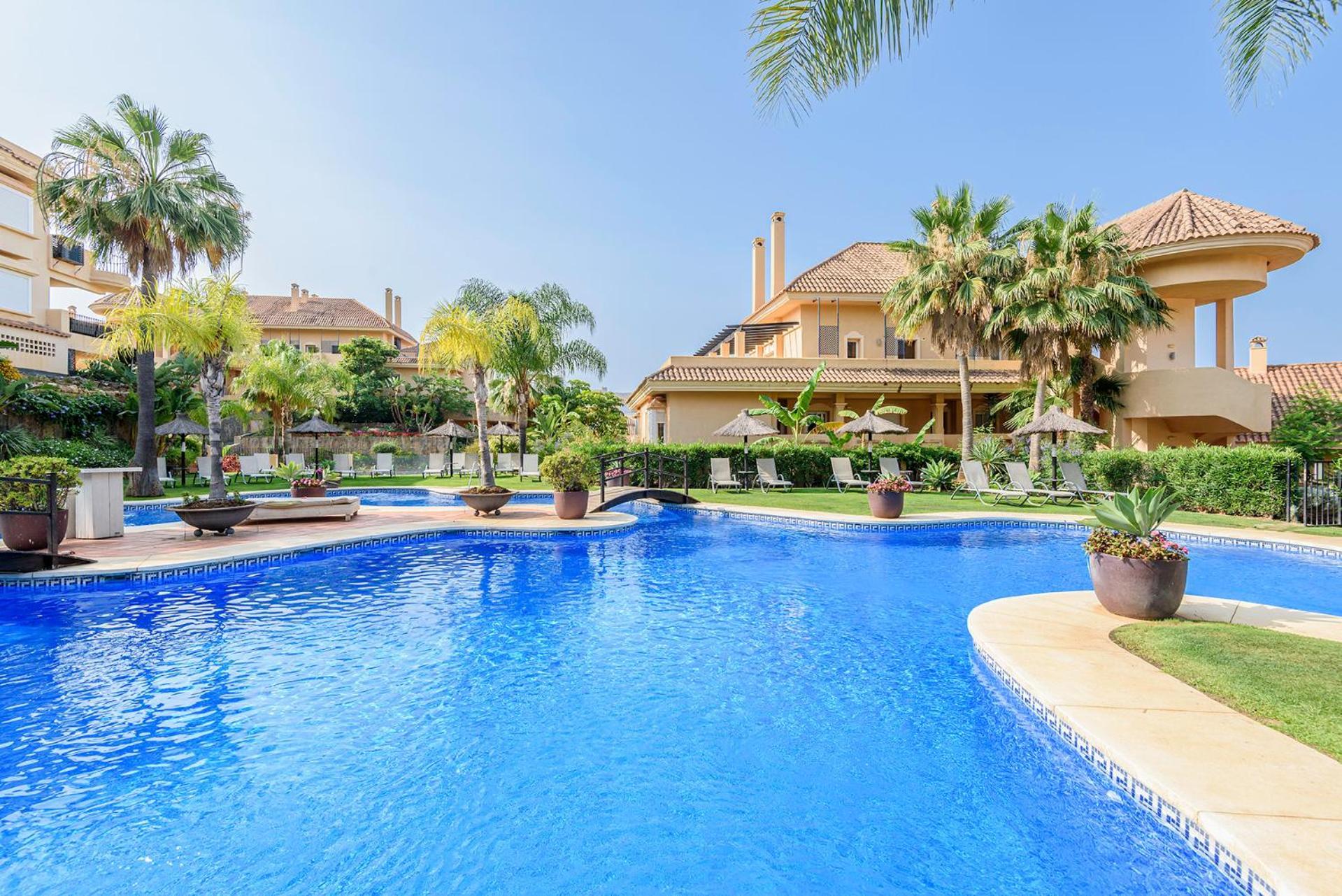 Alcam Aloha Deluxe 42 Apartment Marbella