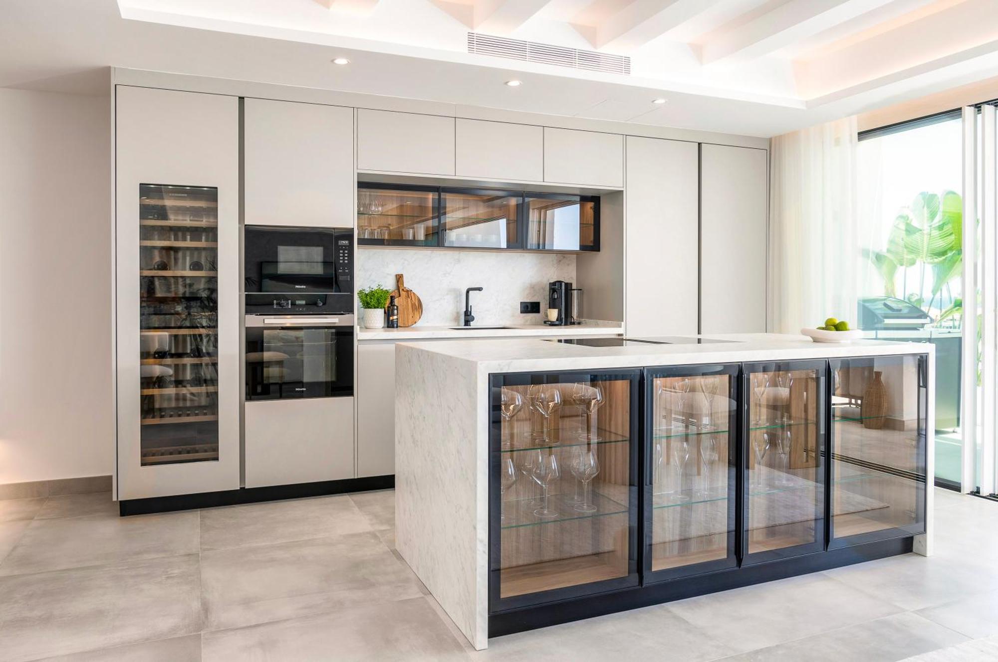 224 -luxury Selection- Puerto Banus Front Line Duplex Penthouse *