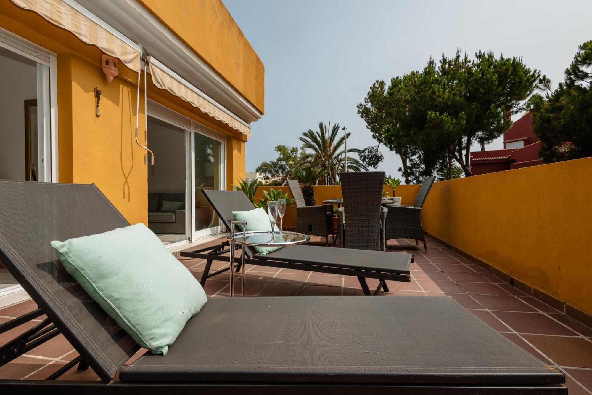Apartment Apartment, Close To Beaches, Restaurants And Supermarkets, In Urb. Park Beach, Elviria Marbella