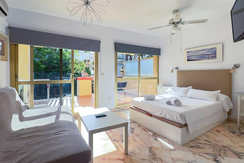 Apartment Oleholidays 113 Romana Playa Junto Al Mar Marbella
