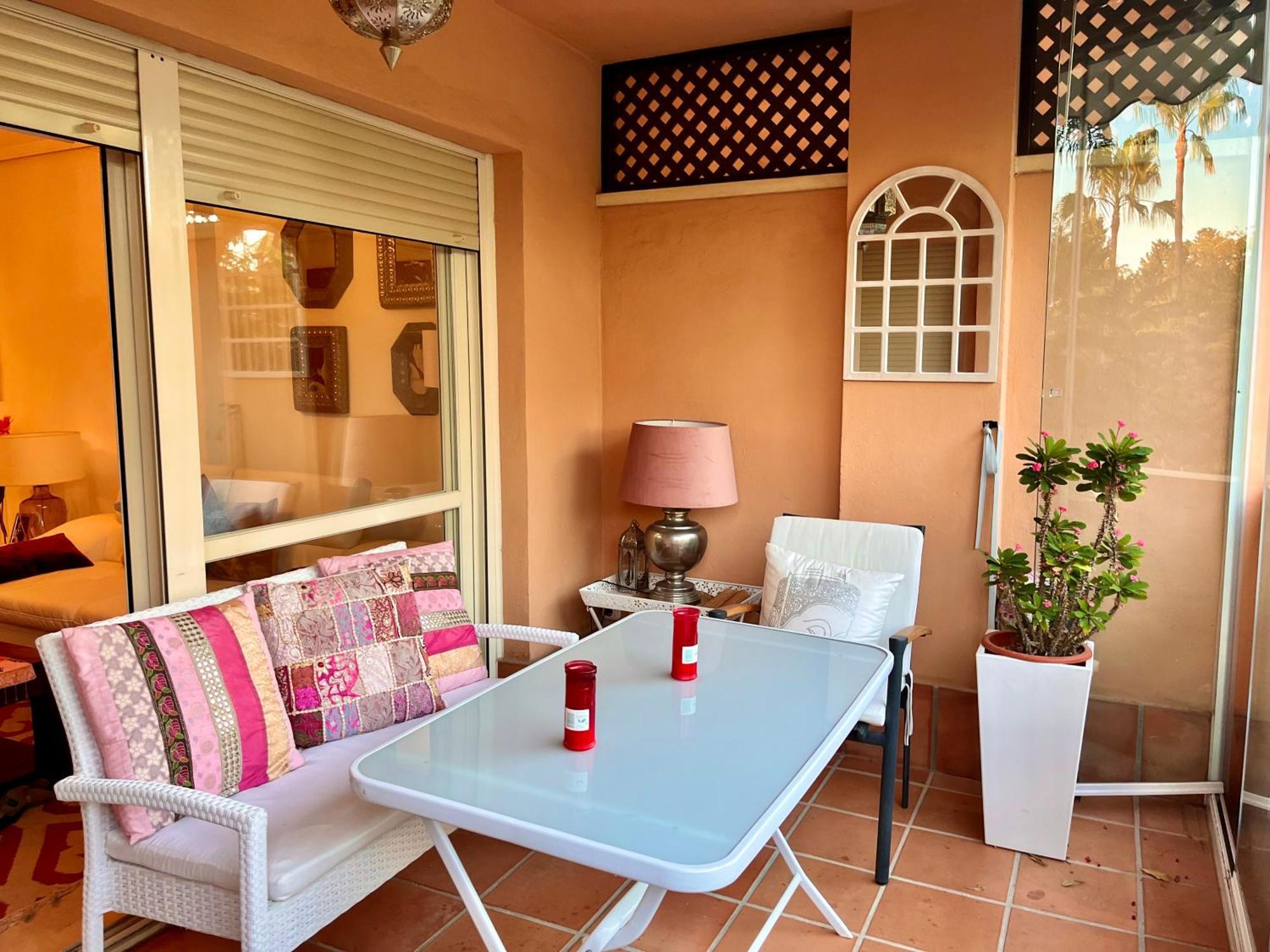 Two Bedrooms In Cabopino Apartment