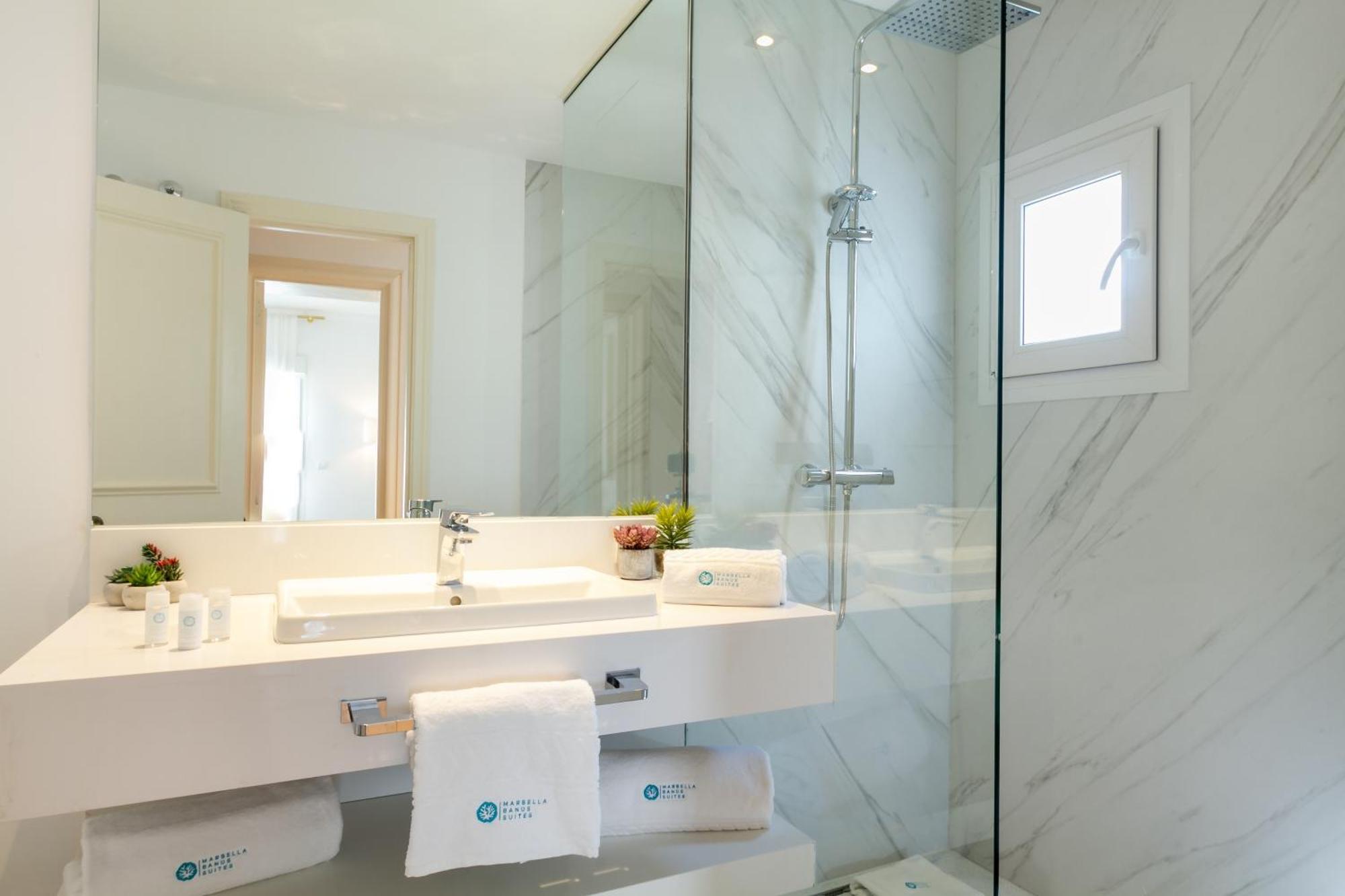 Banus - Puerto Banus Marina Harbour Seafront Apartment Marbella