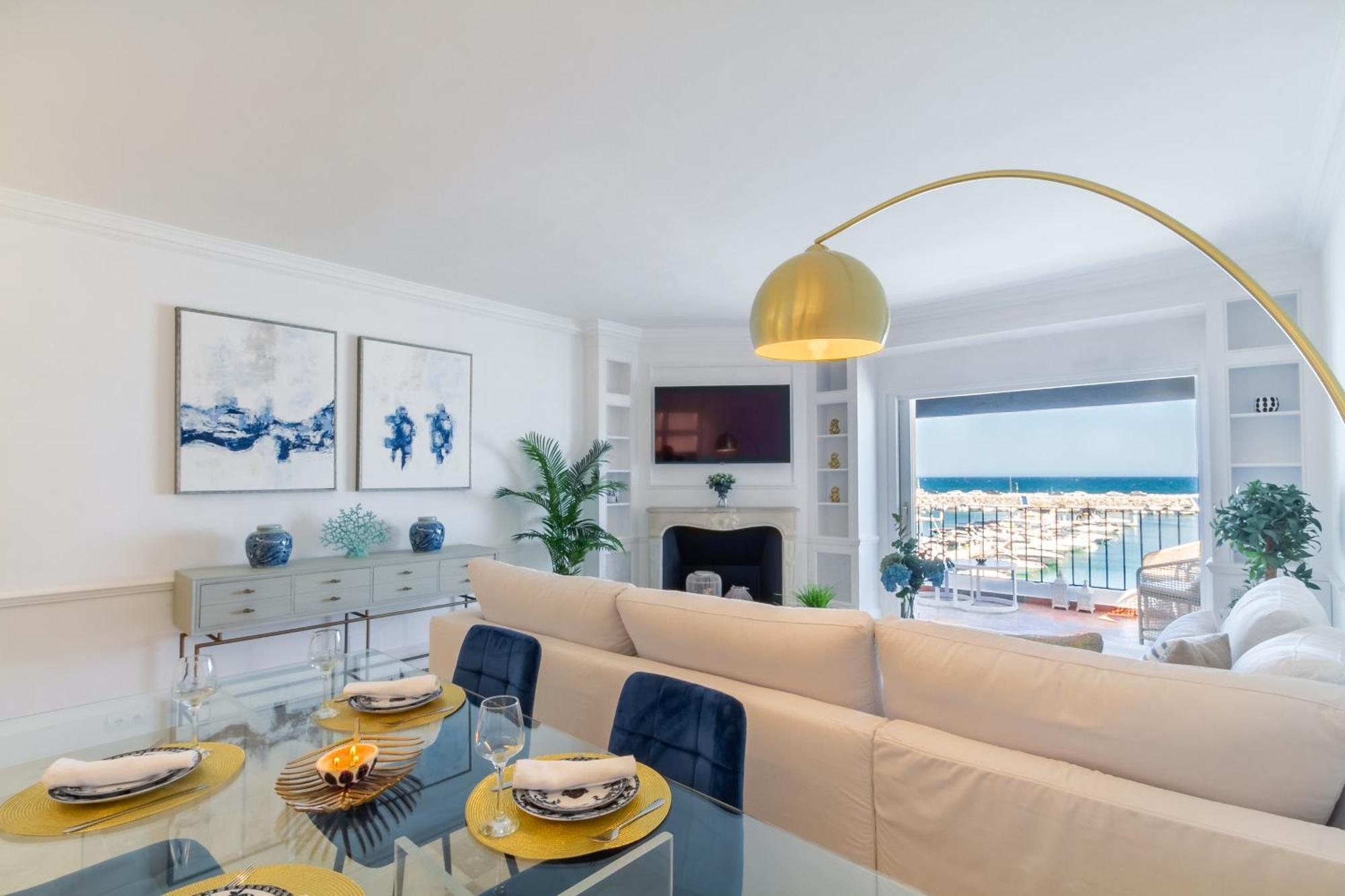 Banus - Puerto Banus Marina Harbour Seafront * Marbella