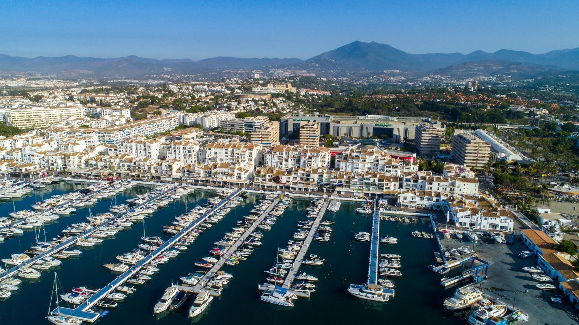Banus *