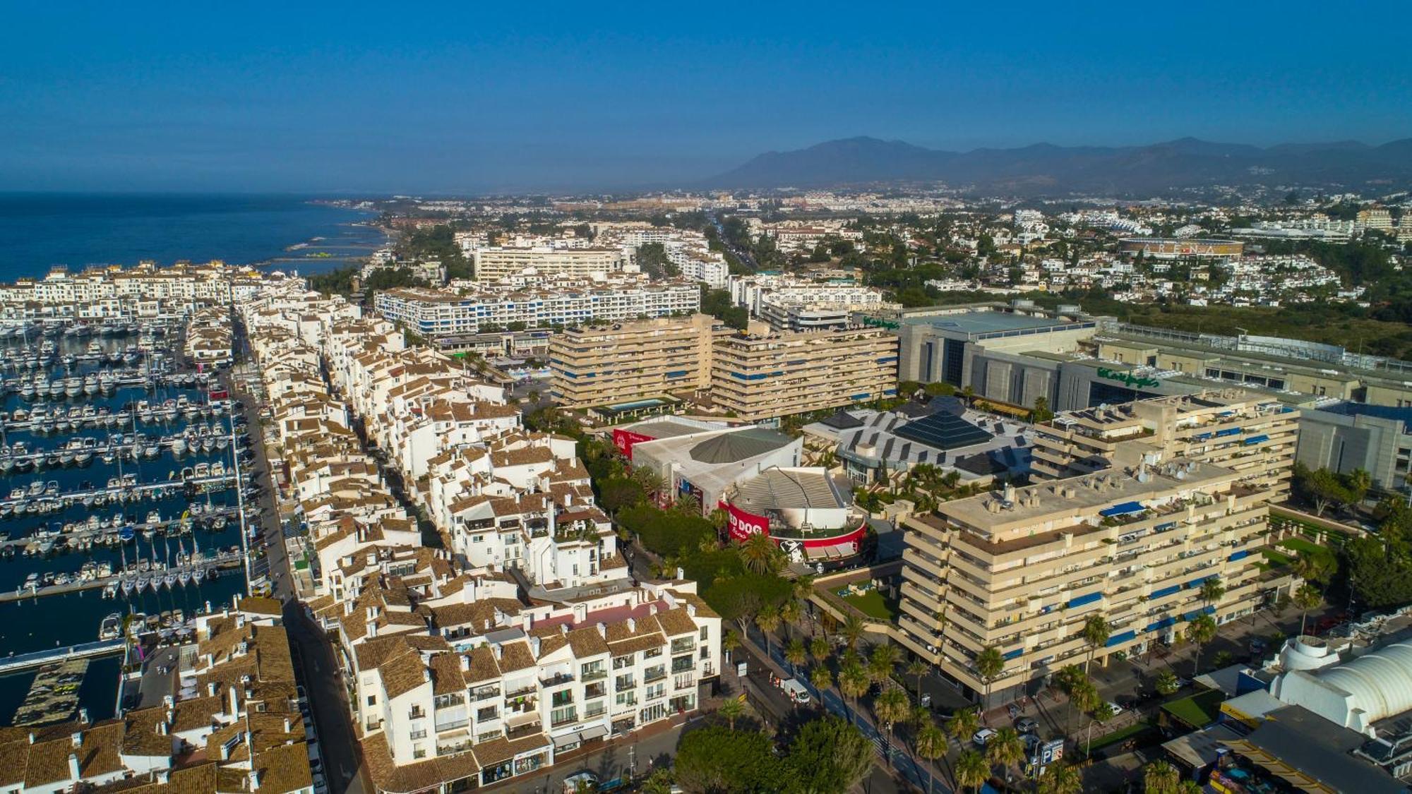 Banus *