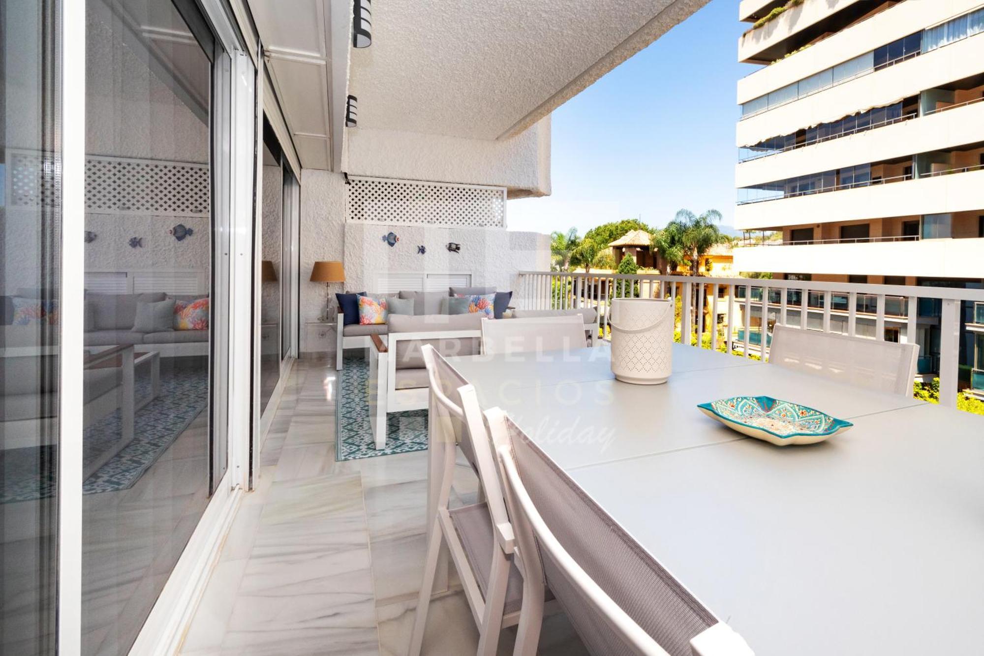 751, Renovated 2 Beedroom Apartment, Second Line Of The Beach, Wifi, Parkinging * Marbella