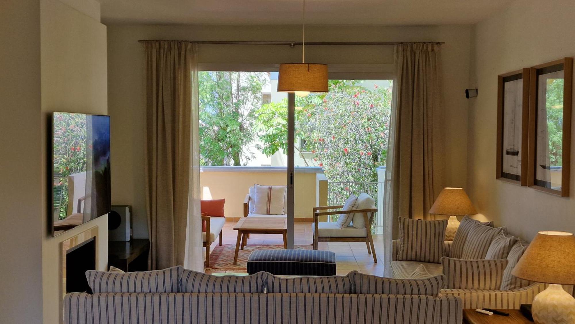 Golf And Beach Apartment *
