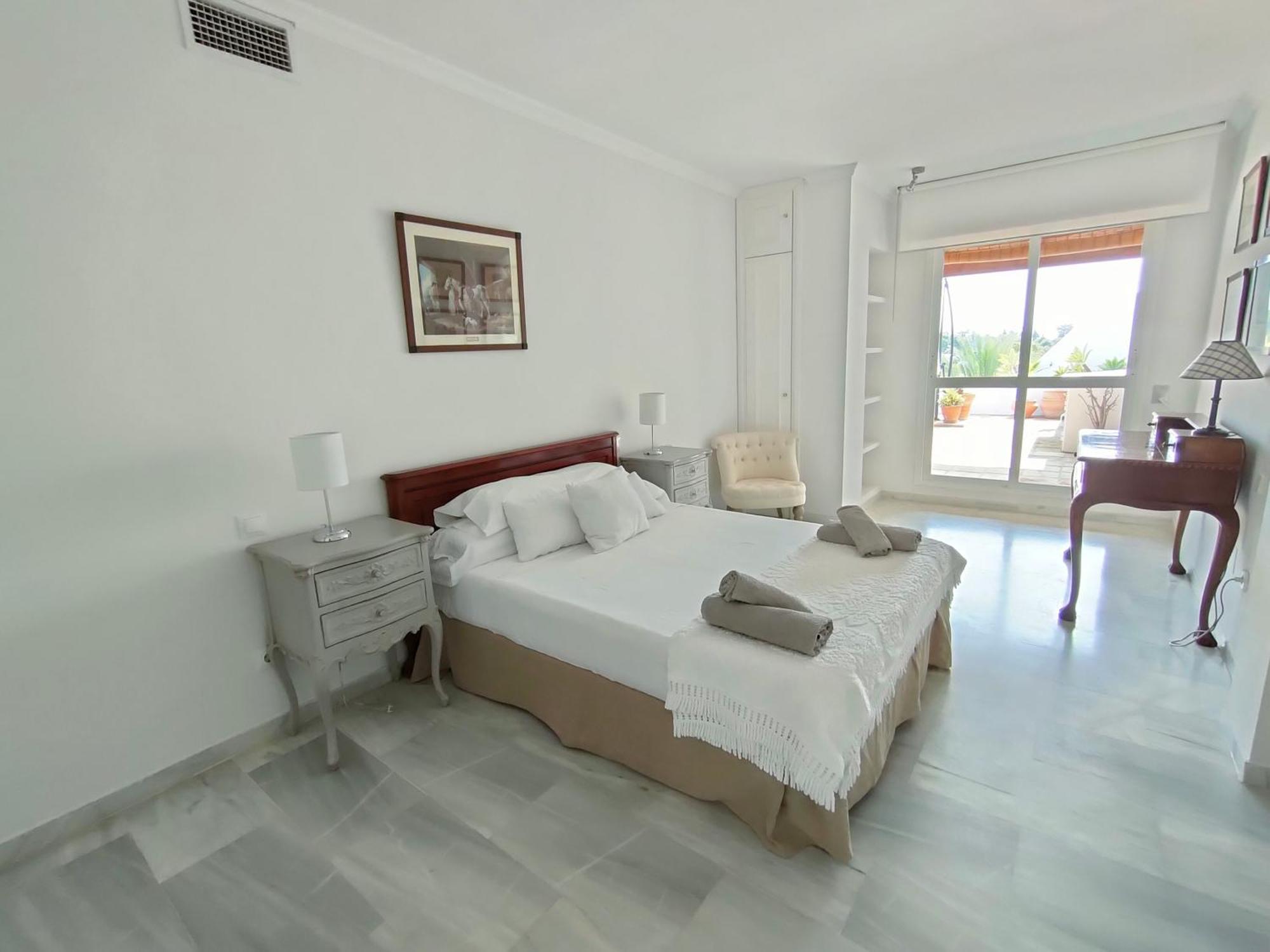 Atico En Nueva Andalucia - Puerto Banus Apartment *