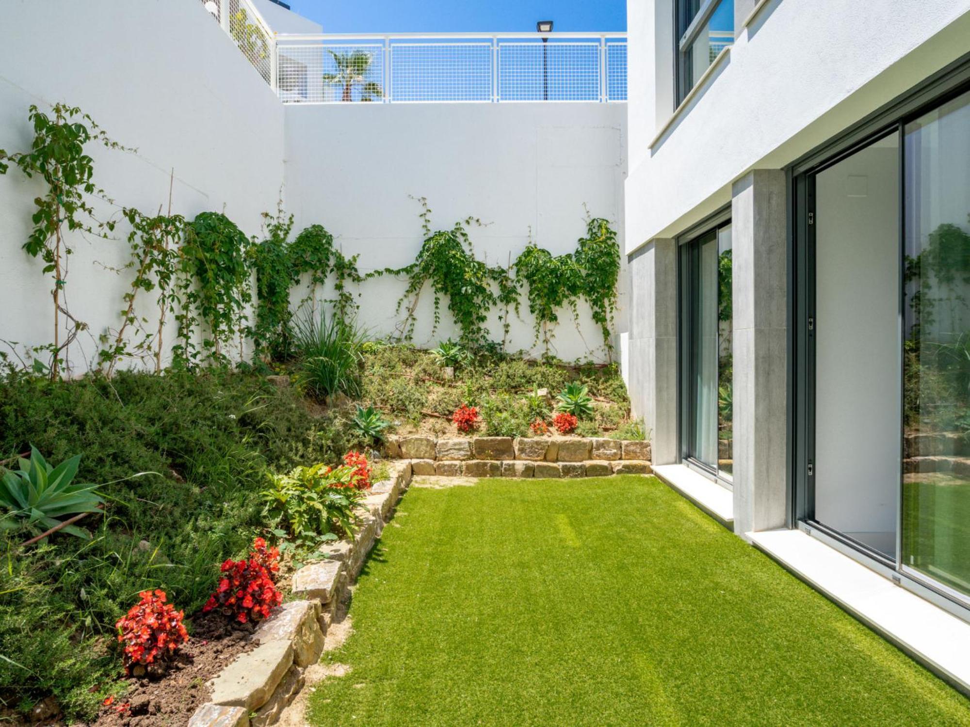 Artola Homes By Interhome
