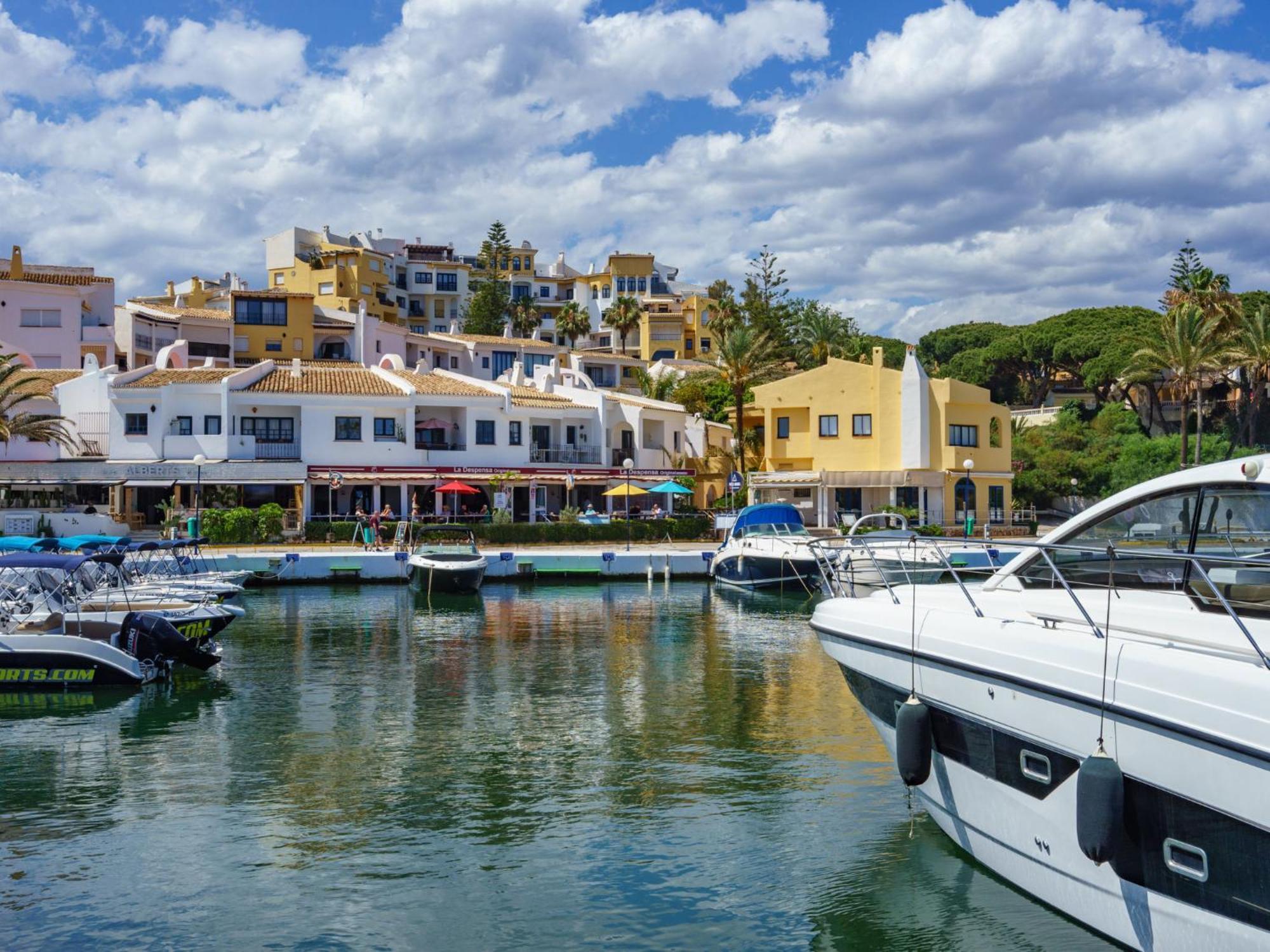 Playa De La Luna By Interhome Marbella