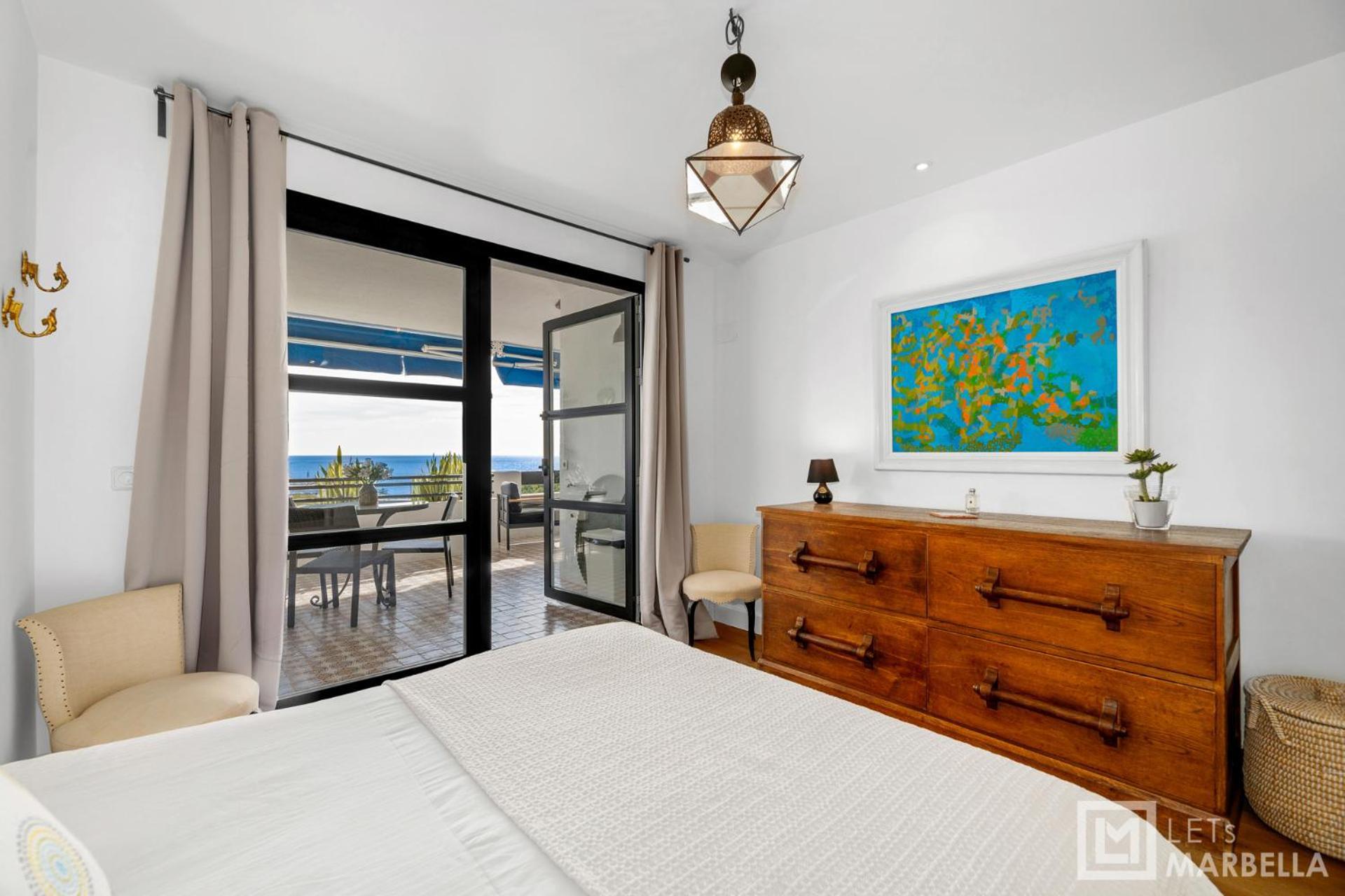 Panoramic Views Medina Gardens Banus Apartment