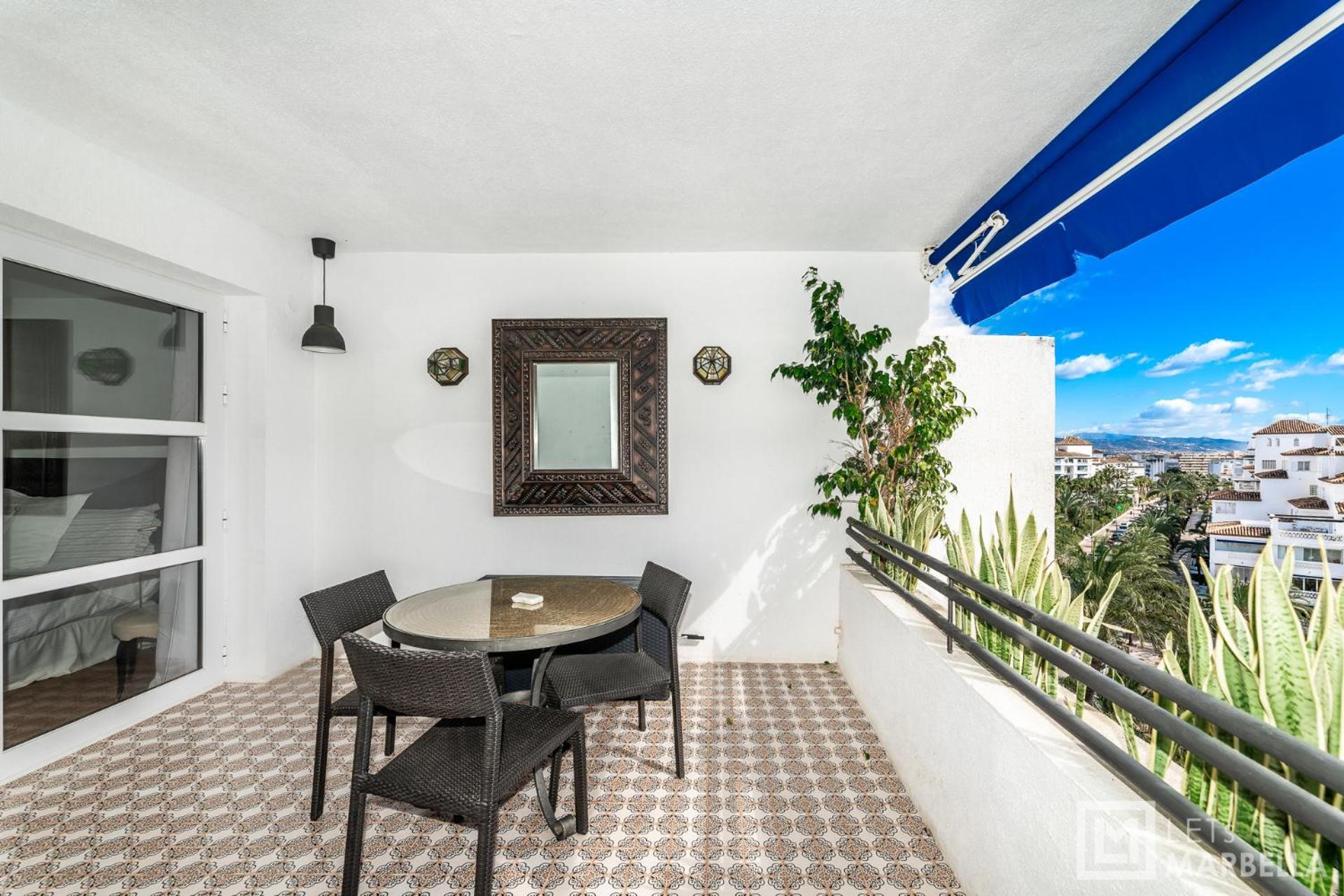 Panoramic Views Medina Gardens Banus Apartment