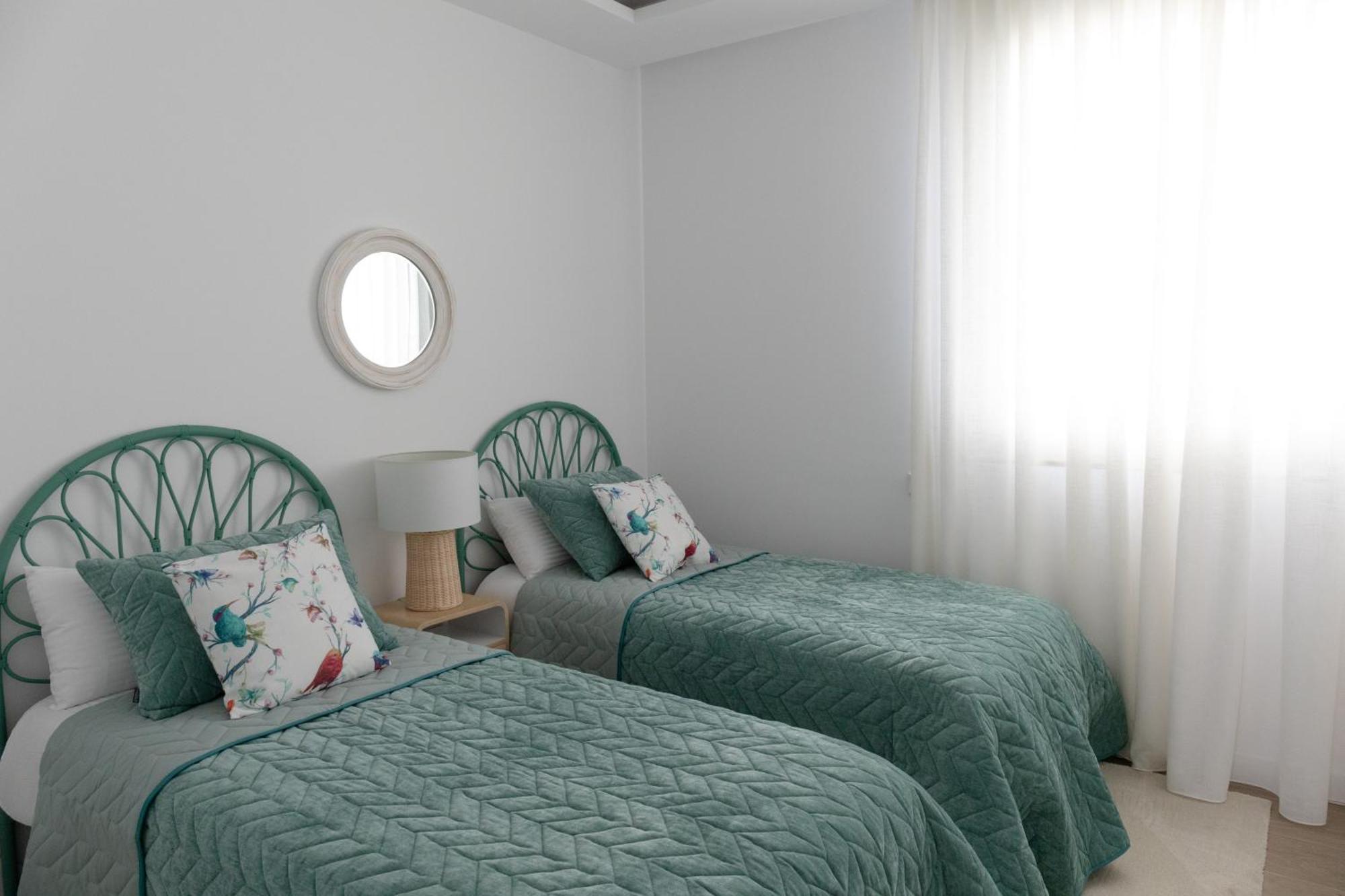 Elegant 3 Bedroom Next To Santa Clara Golf Apartment Marbella