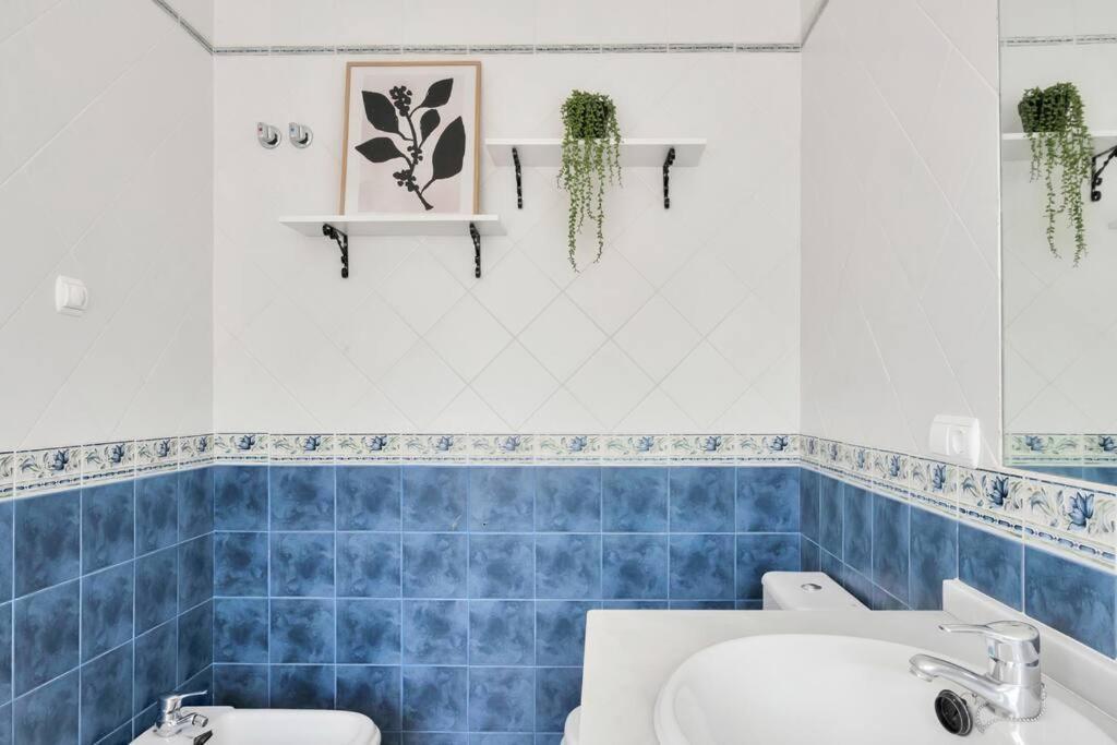 Adosado Con Solarium Y Piscina En - Vistamar 16 Apartment Marbella