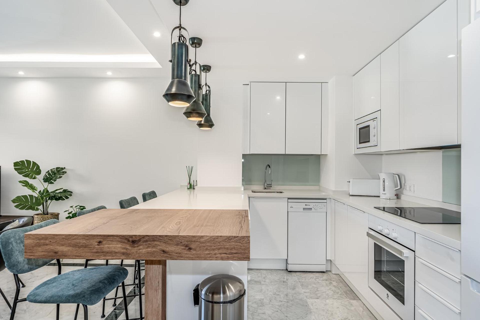 New And Modern In The Heart Of Puerto Banus