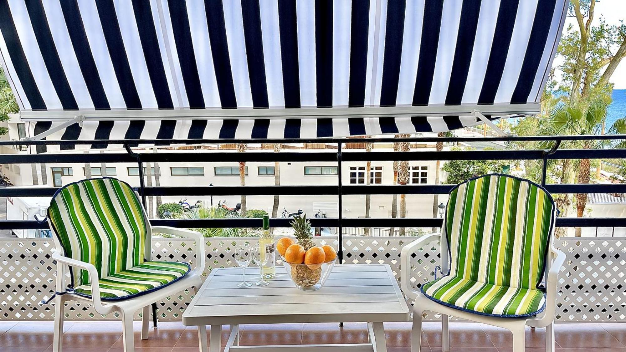 Beachfront 1br In Center Of Marbella! Apartment *