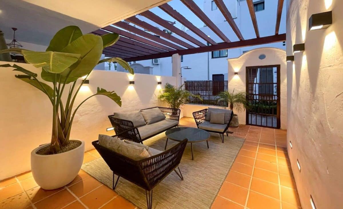 Apartment Maestranza Exclusive Townhouse Close To Puerto Banus With Bbq Pool