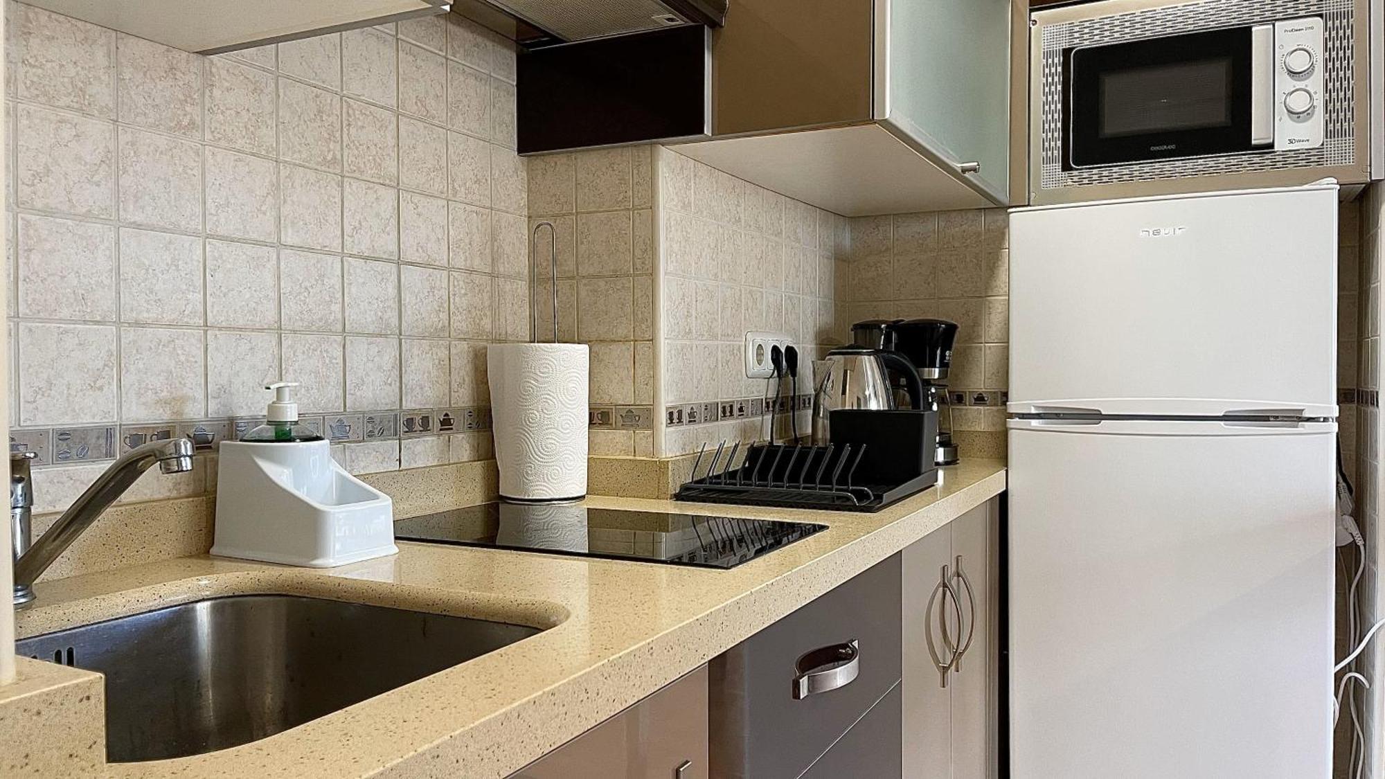 Beachfront 1br In Center Of Marbella!