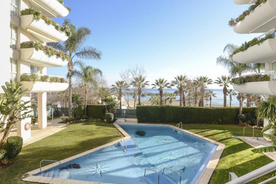 Seafront In With Pool And Garage