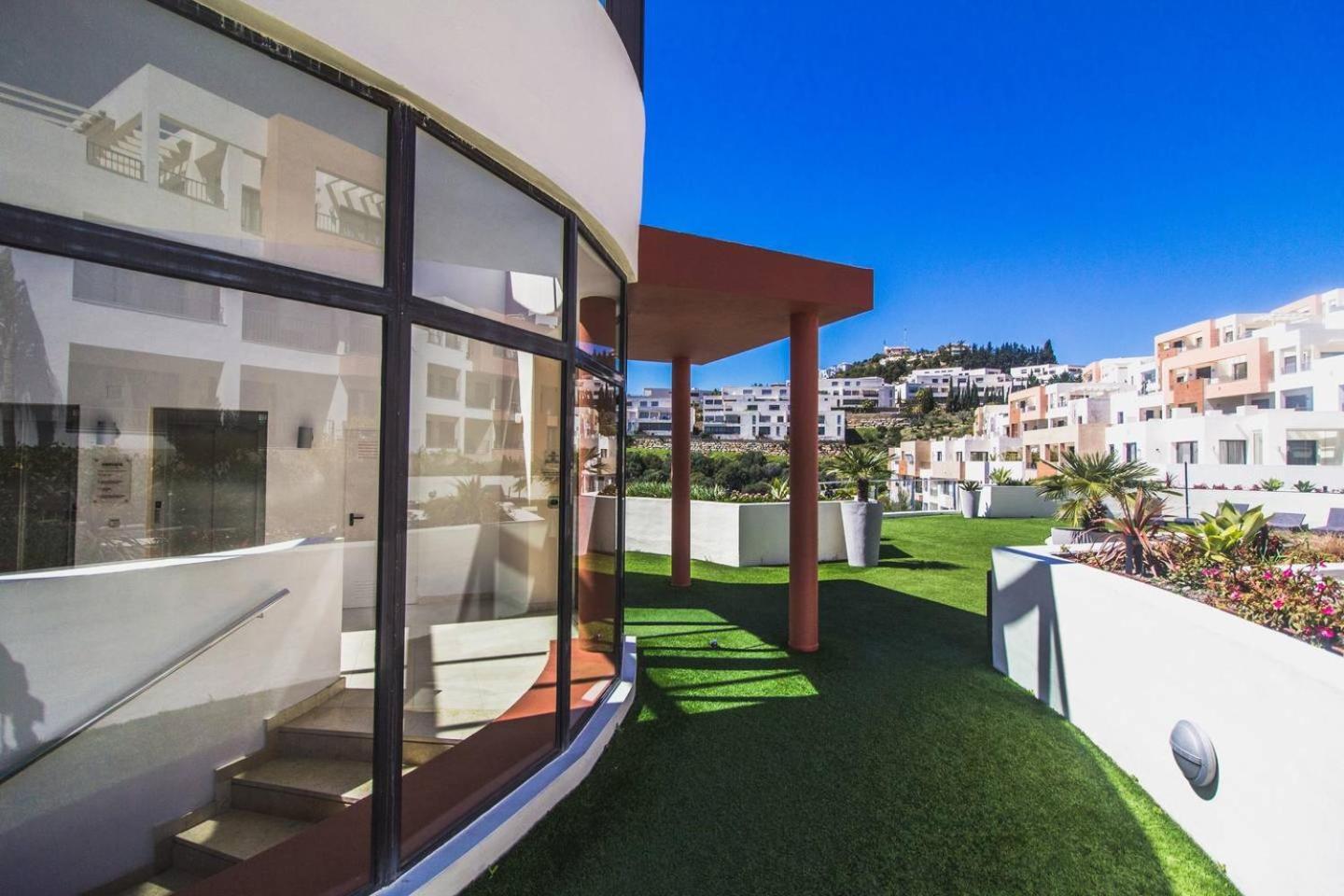 Samara Gym Jacuzzi Pools Apartment *