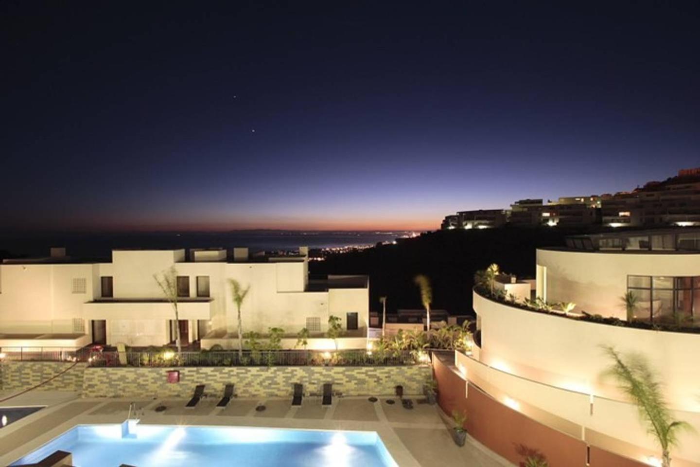 Samara Gym Jacuzzi Pools Apartment Marbella
