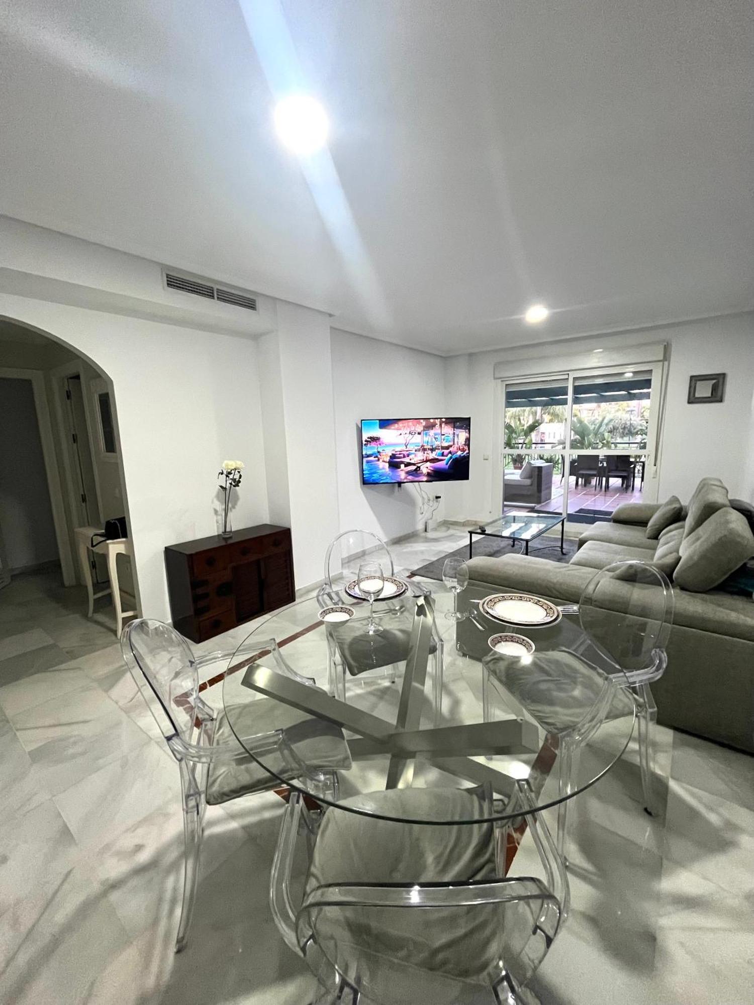 5 Min. Puerto Banus. Stunning Aparment & Big Terrace * Marbella