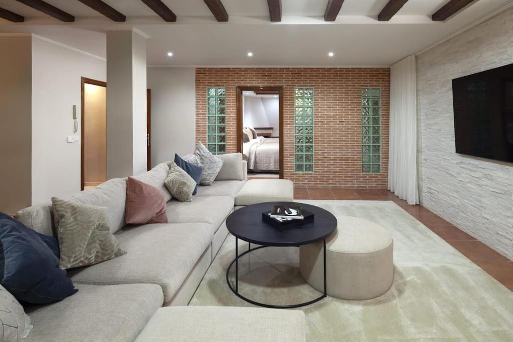 Treetops - Family With Heated Pool In Villa Marbella