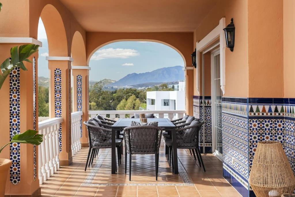 Treetops - Family With Heated Pool In