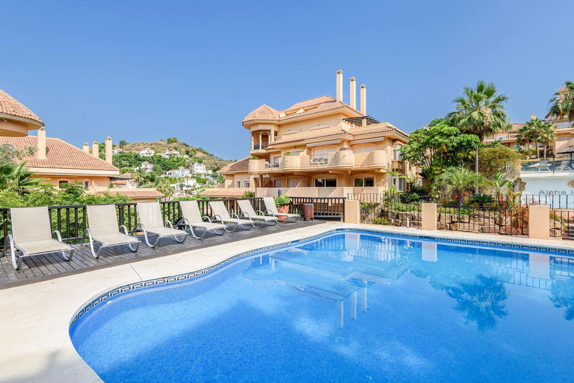 Alcam Aloha Deluxe 62 * Marbella