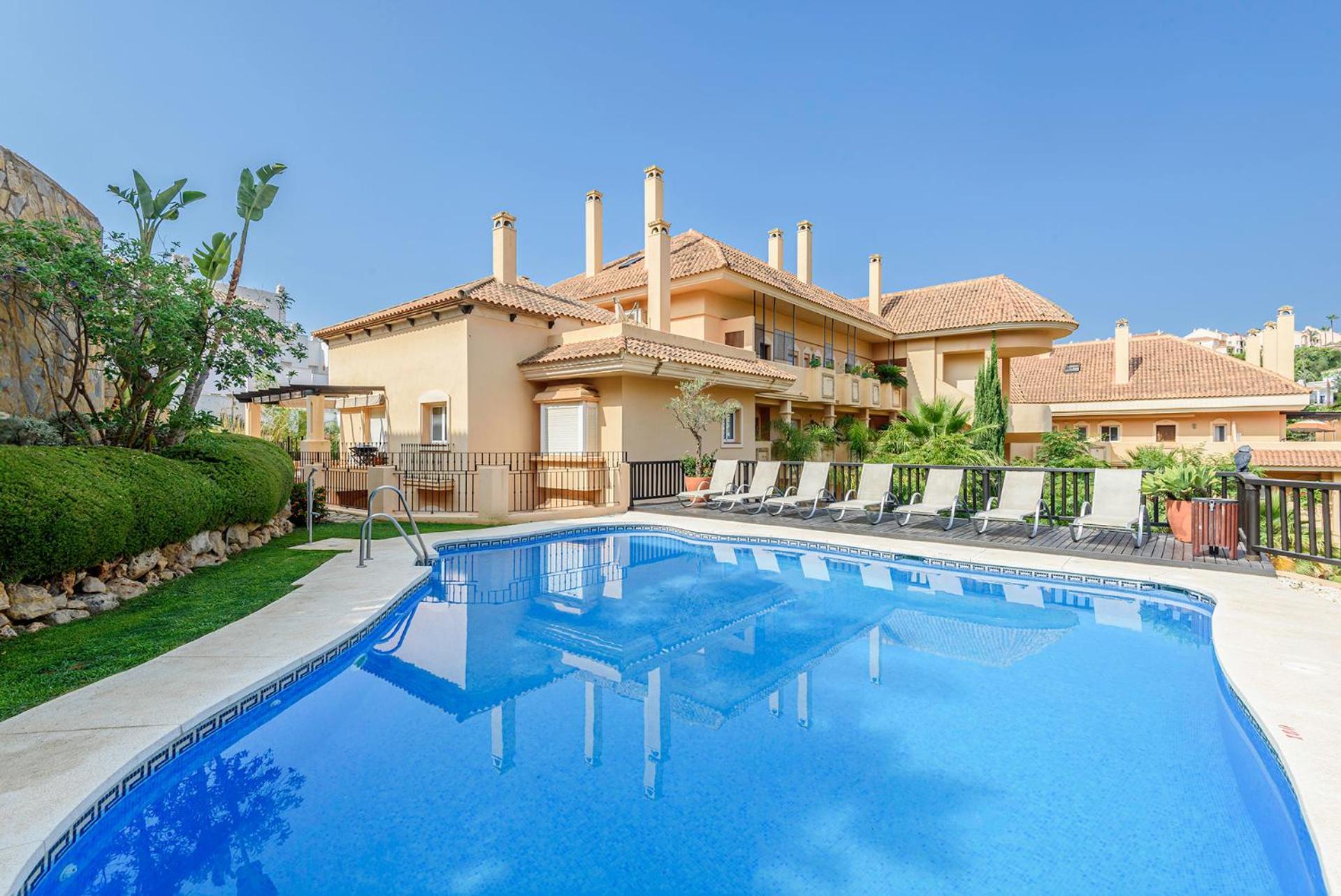 Alcam Aloha Deluxe 62 Apartment Marbella