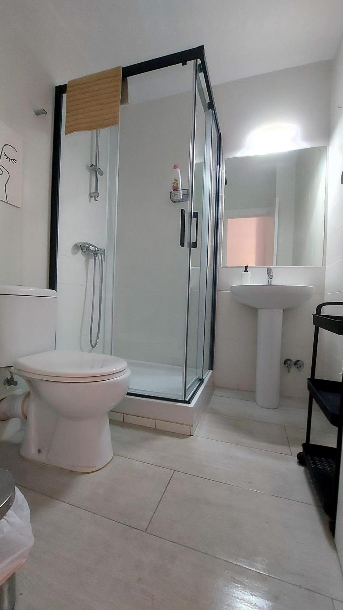 Apartment Cozy 2-bed 2-bathroom In Town Centre *