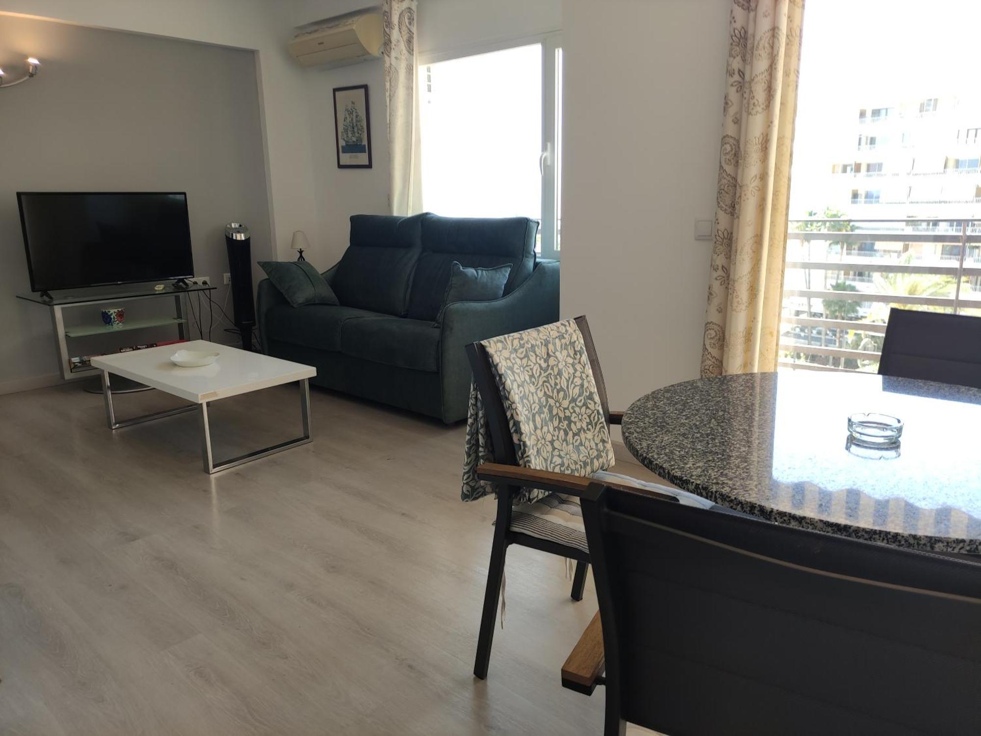 Apartment In First Line Apto 5-2 *