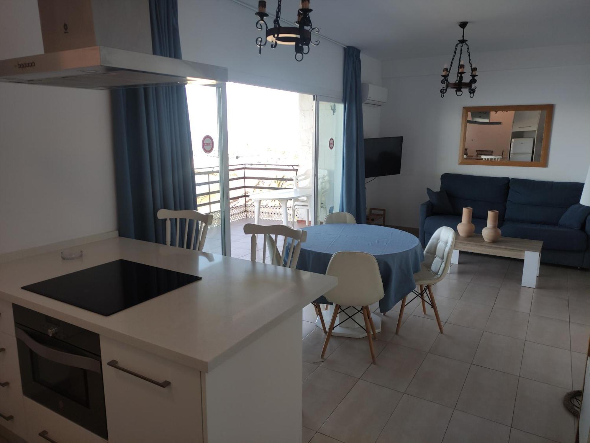In First Line Apto 4-6 Marbella