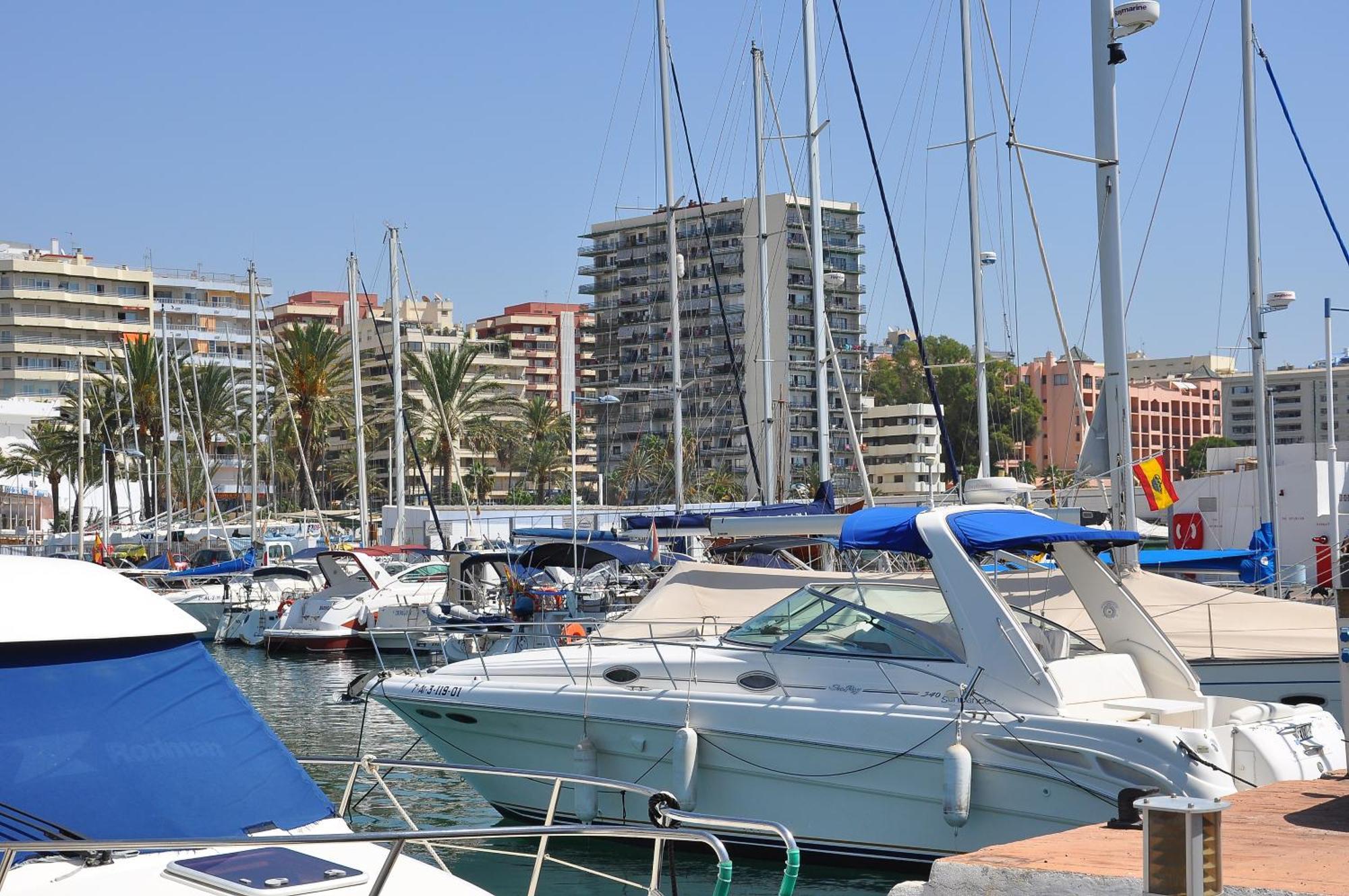 In First Line Apto 5-2 Apartment Marbella