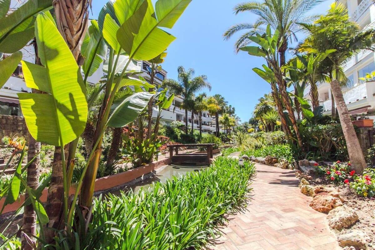 Beachfront Golden Mile Puento Sea View Wifi Appartement Marbella