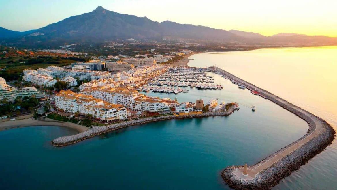 Puerto Banus Swim Real Paddle Club Sisu Ferienhaus *