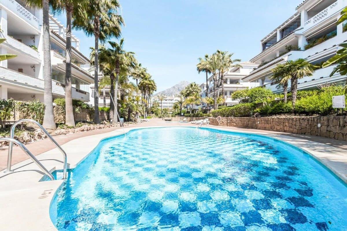 Beachfront Golden Mile Puento Sea View Wifi Appartement Marbella