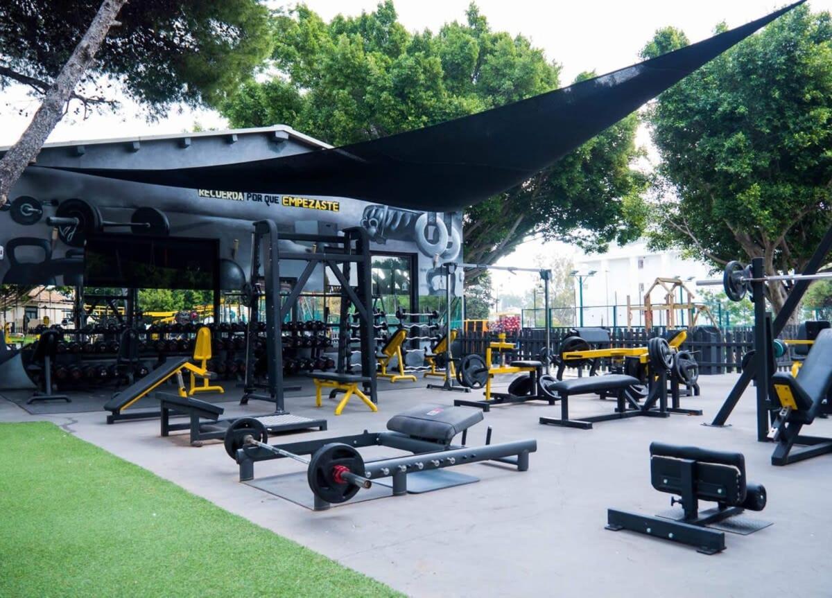 Ferienhaus Puerto Banus Swim Real Paddle Club Sisu Marbella