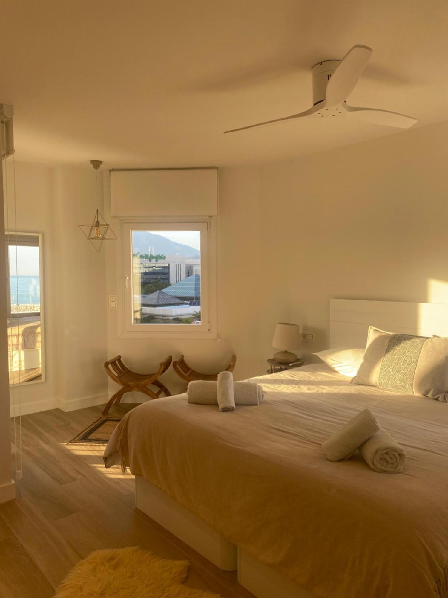 Modern New Apartment, Sea View And Private Parking Apartment