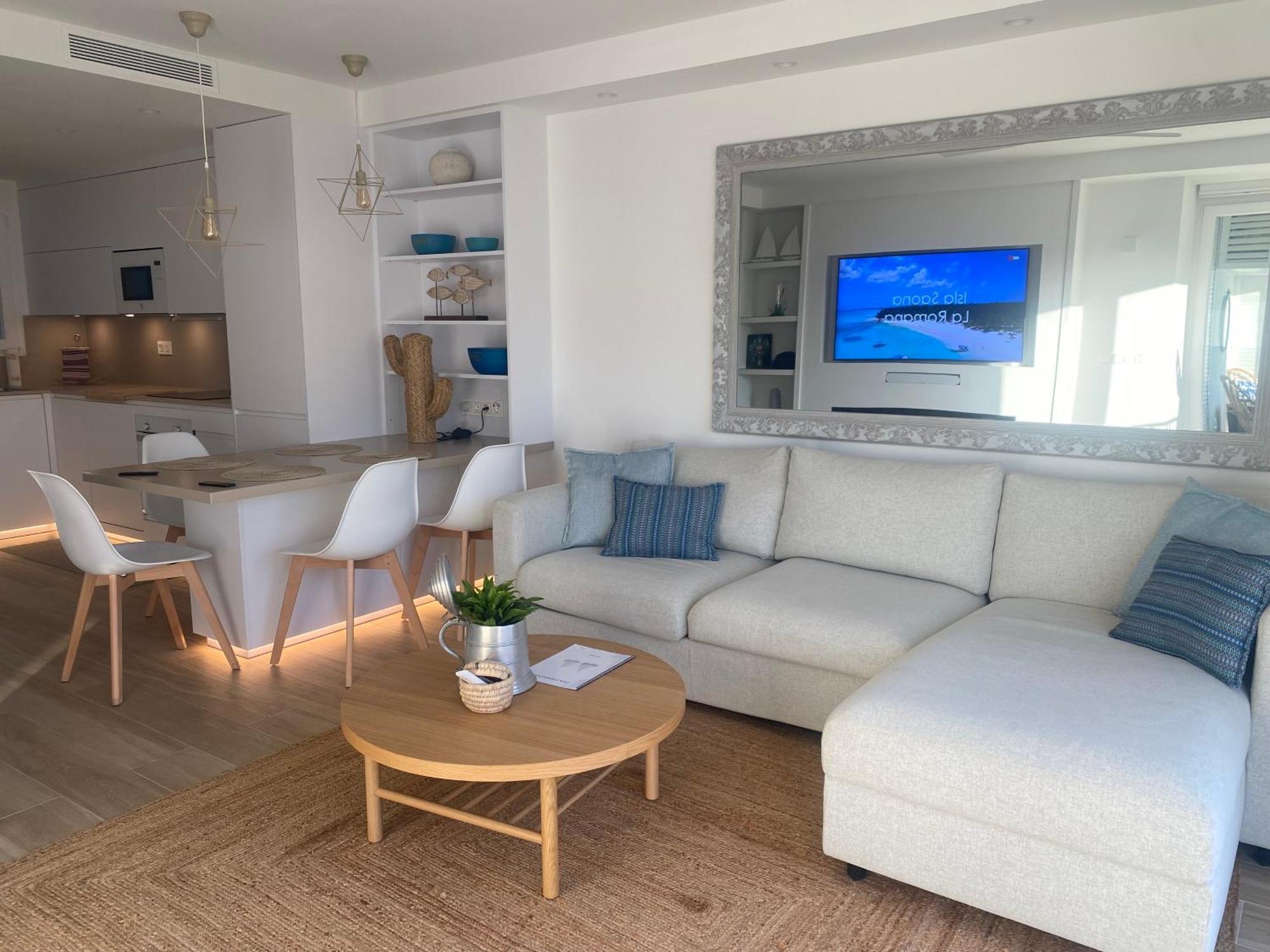 Modern New Apartment, Sea View And Private Parking