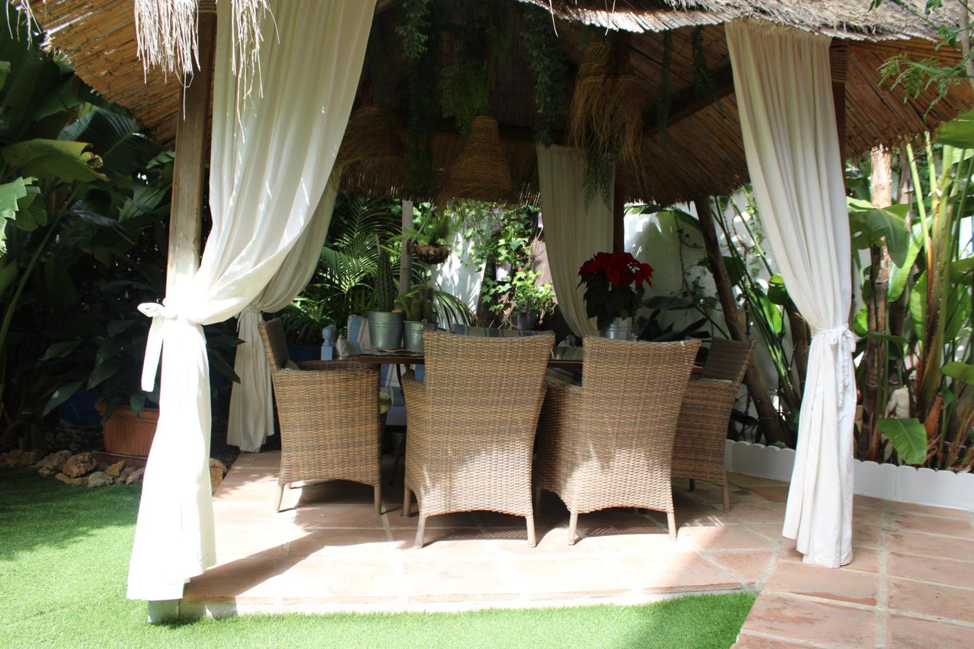 El Jardin Secreto De Elviria Apartment