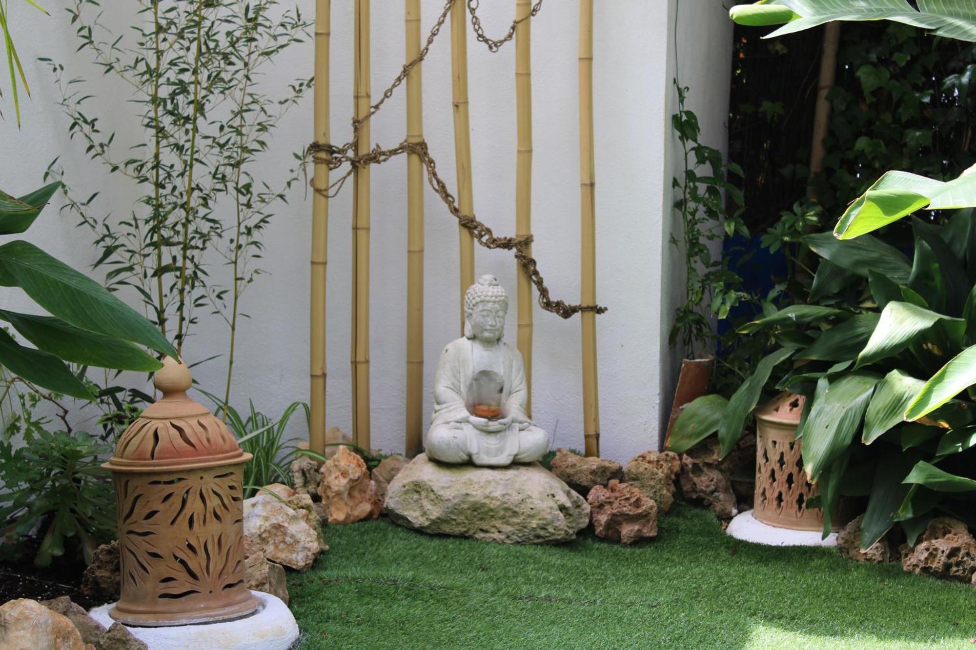 El Jardin Secreto De Elviria Apartment
