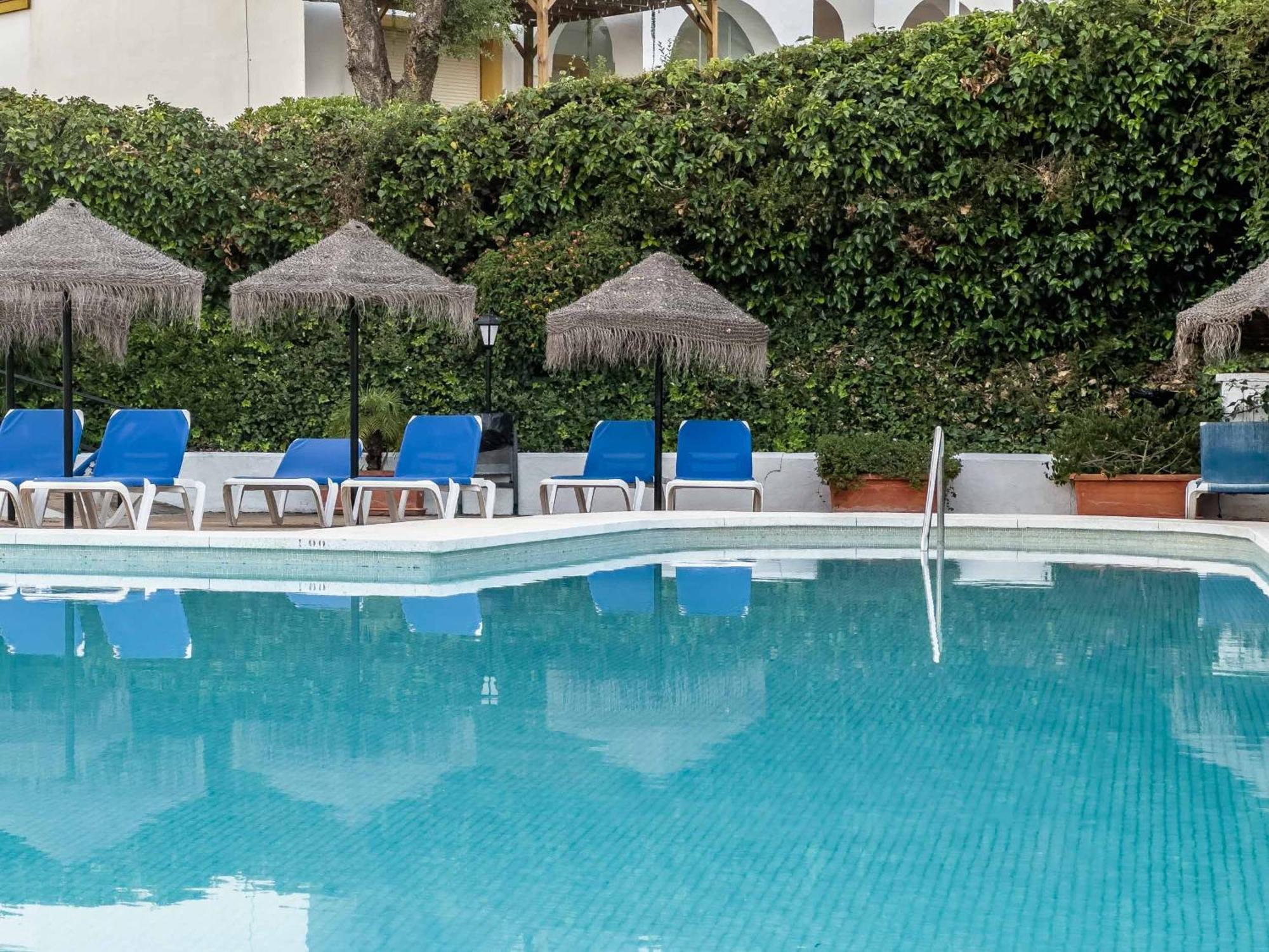 Apartamento 75-apartment With Views In Elviria, Marbella