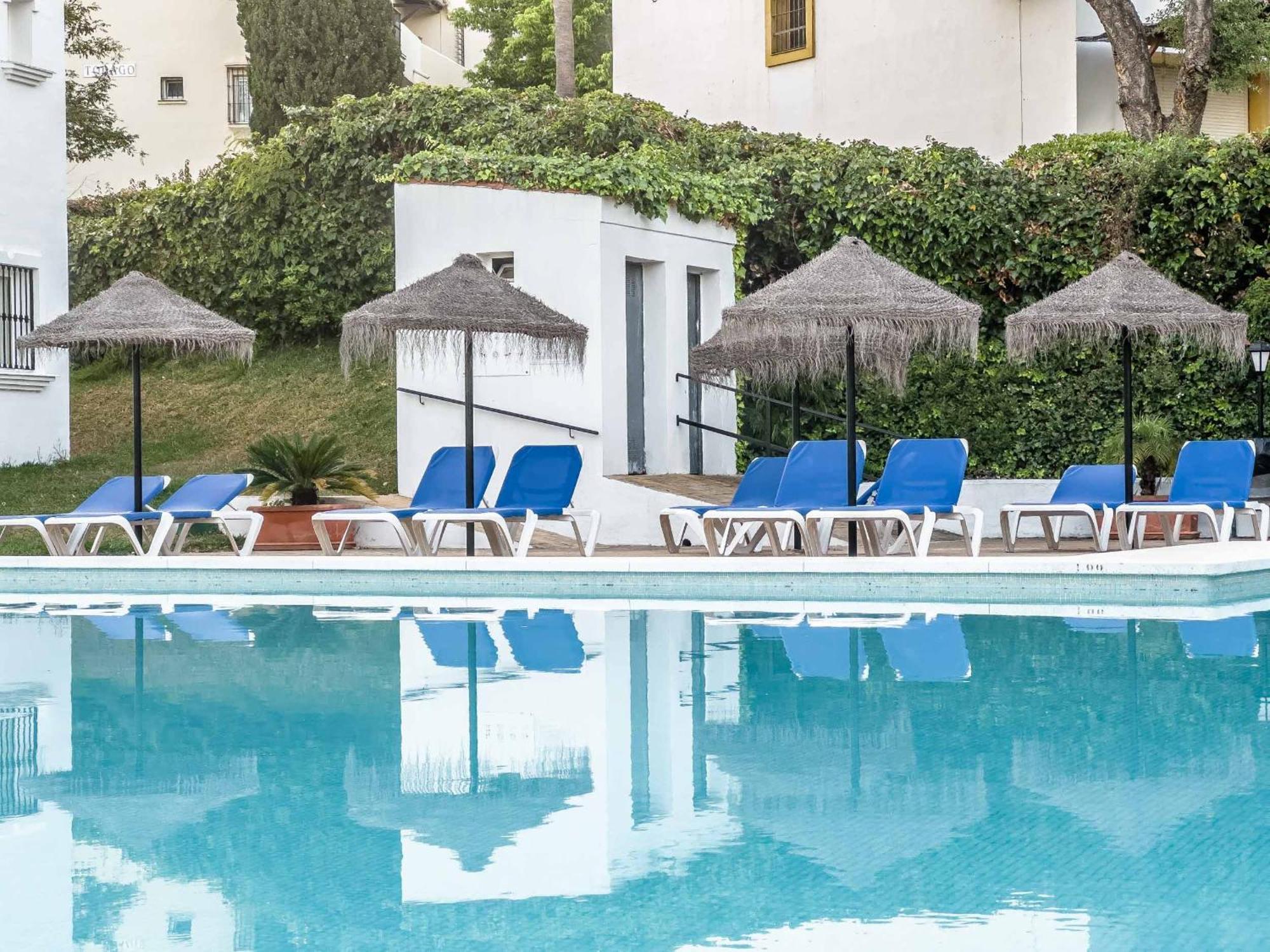 Apartamento 75-apartment With Views In Elviria, Marbella
