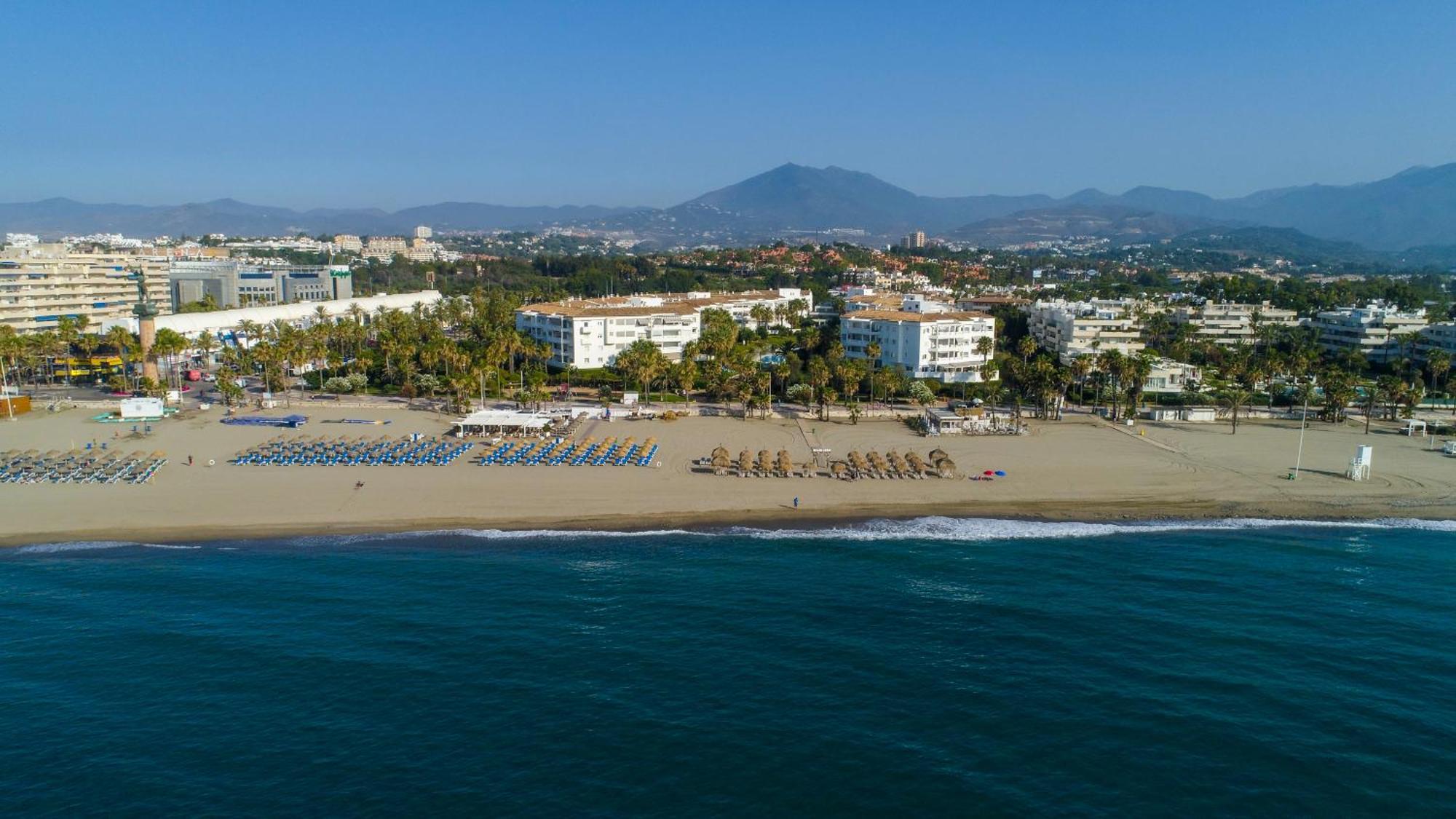 Banus - Banus Playa Rocio Beachfront Complex