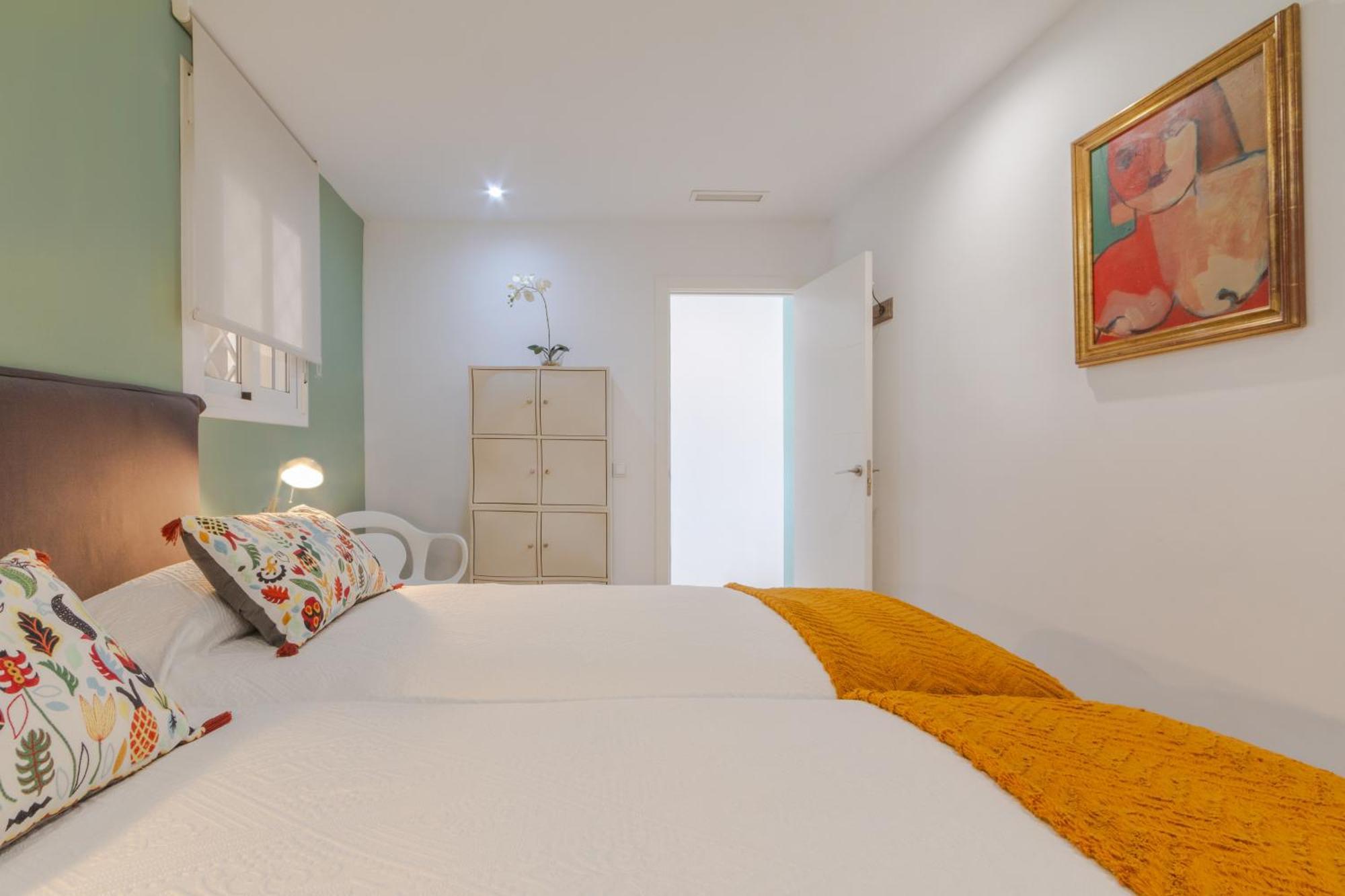 Apartment Front Line 2 Bedr Marbella