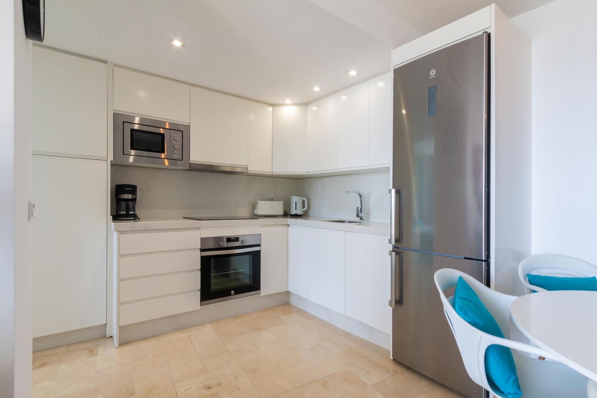 Apartment Front Line 2 Bedr Marbella