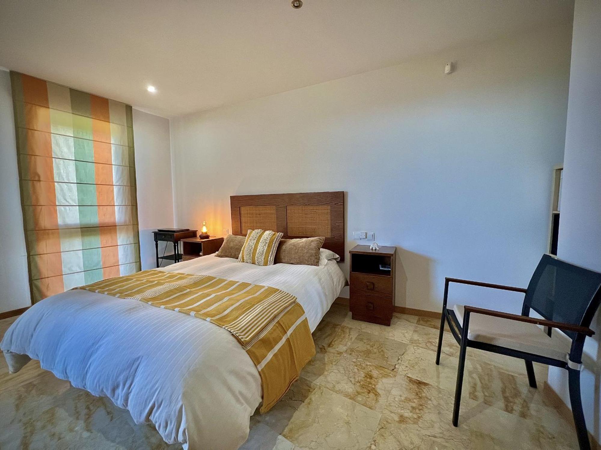 Appartement Los Monteros With Pool By Homing